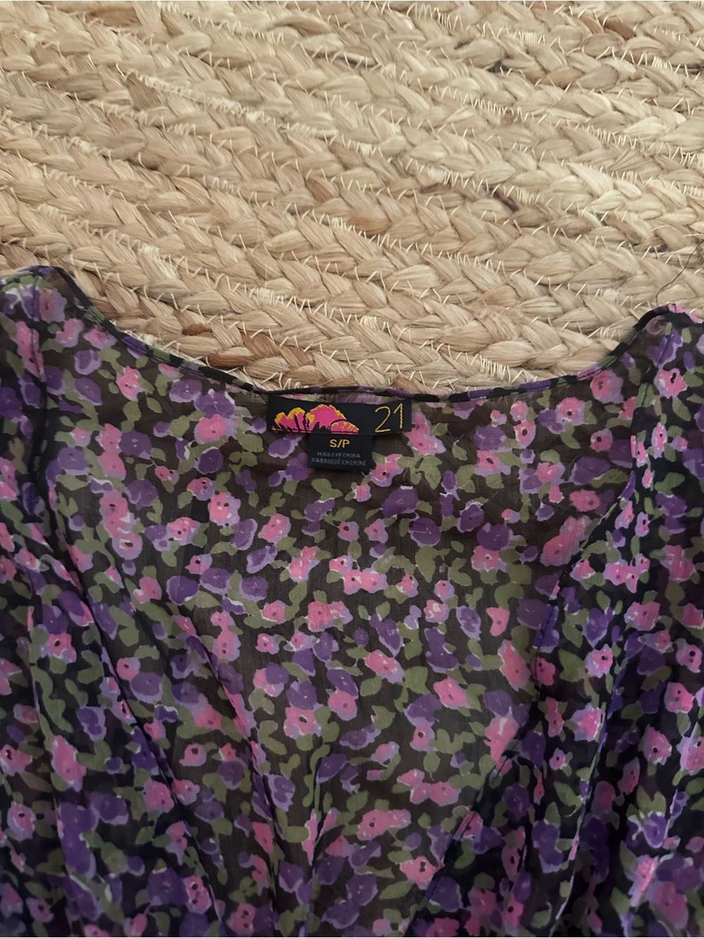 VINTAGE FLORAL SHEER TOP - Picture 3 of 6